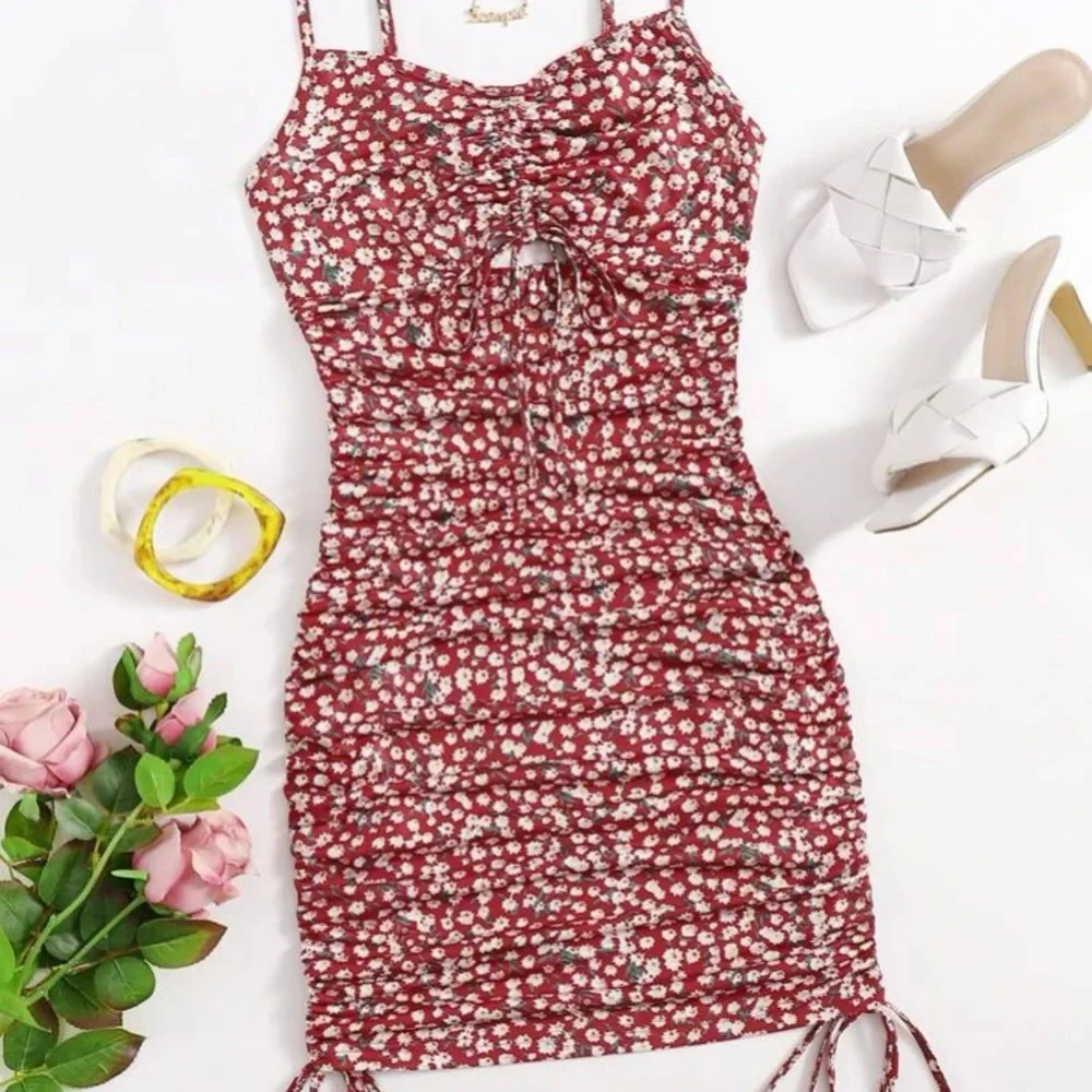 Floral Drawstring Mini - Picture 2 of 3